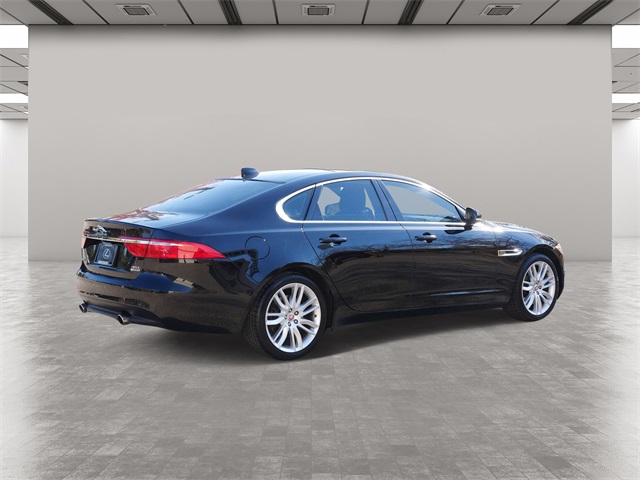 2017 Jaguar XF 35t Prestige 5