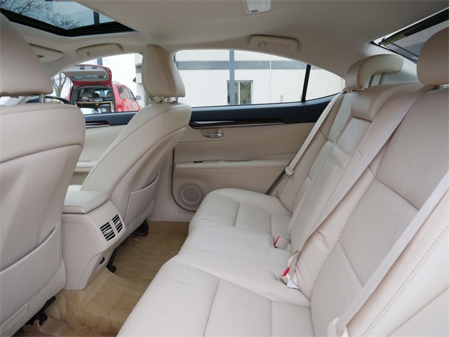 2013 Lexus ES 350 9