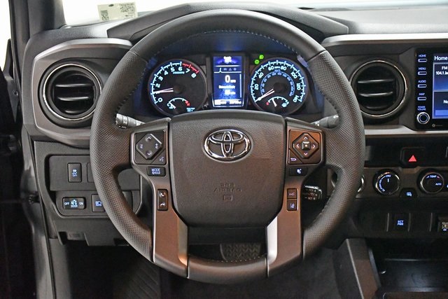 2022 Toyota Tacoma TRD Off-Road 10