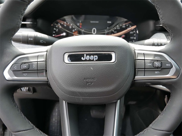 2024 Jeep Compass Latitude 17