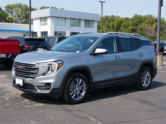 2024 GMC Terrain SLT 2