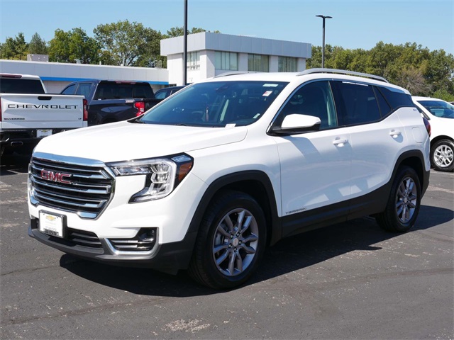 2024 GMC Terrain SLT 2