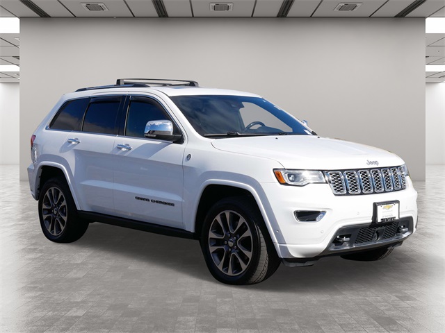 2017 Jeep Grand Cherokee Overland 1