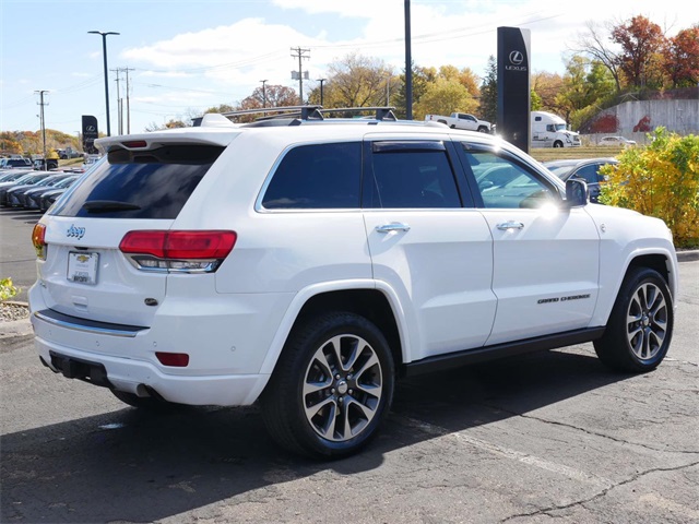 2017 Jeep Grand Cherokee Overland 5