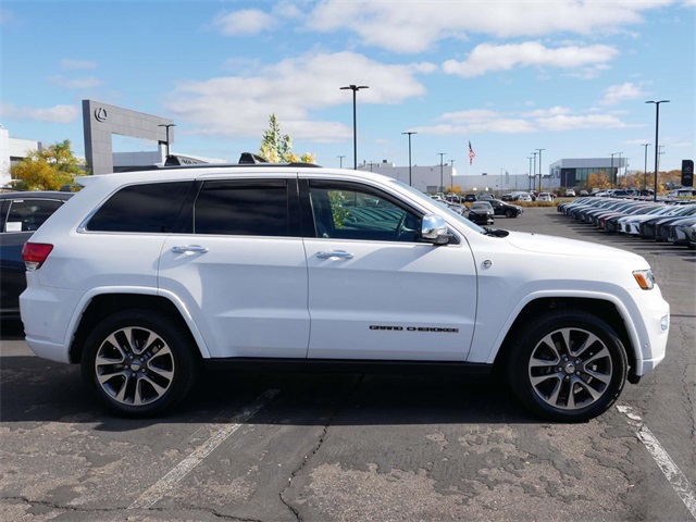 2017 Jeep Grand Cherokee Overland 6