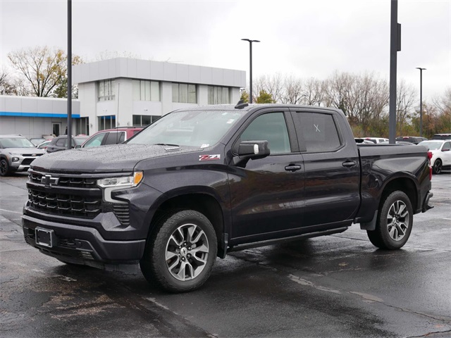 2022 Chevrolet Silverado 1500 RST 2