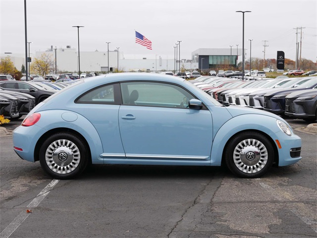 2013 Volkswagen Beetle 2.5L Fender Edition 6