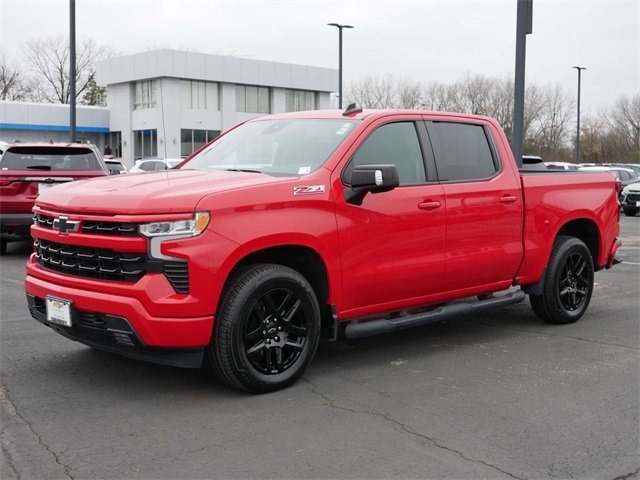 2022 Chevrolet Silverado 1500 RST 2