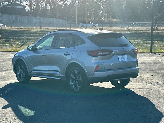 2024 Ford Escape ST-Line 4