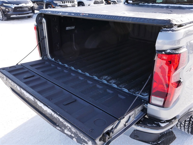 2023 Chevrolet Colorado LT 12