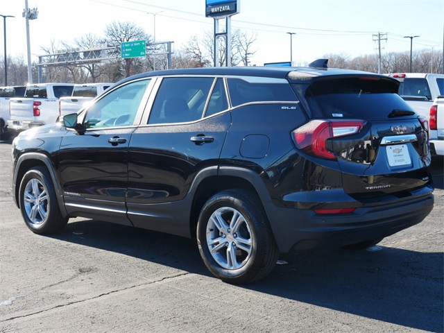 2022 GMC Terrain SLE 4