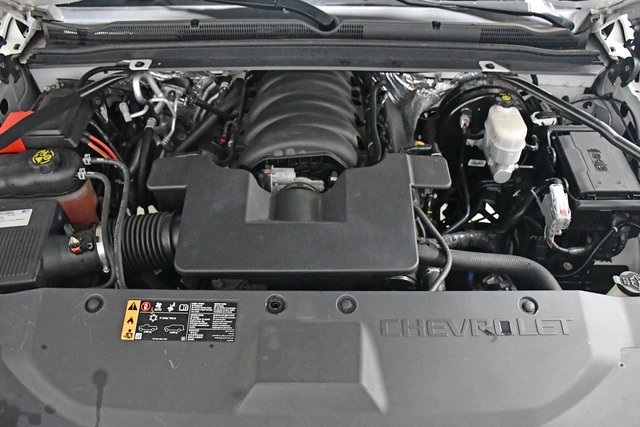 2017 Chevrolet Suburban LT 6