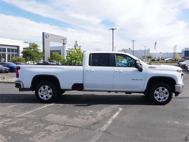 2022 Chevrolet Silverado 2500HD LT 6