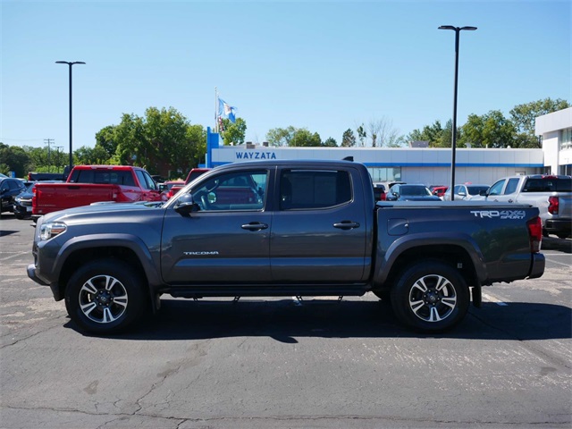 2019 Toyota Tacoma TRD Sport 3