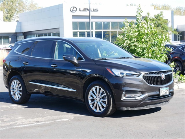 2018 Buick Enclave Essence 1