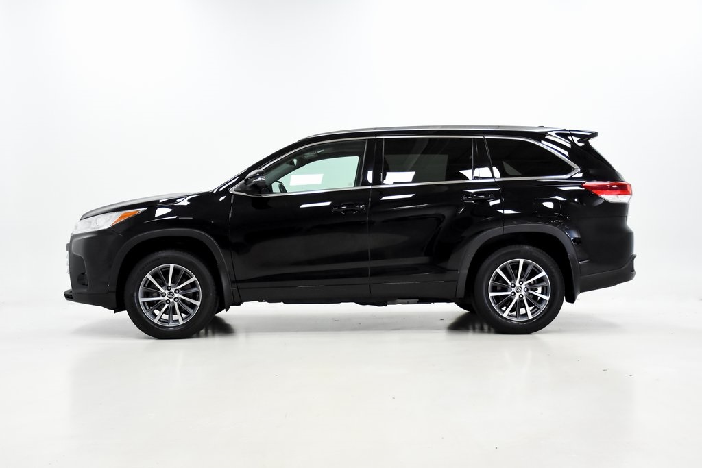 2017 Toyota Highlander XLE 26