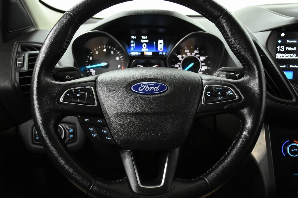 2019 Ford Escape SEL 9
