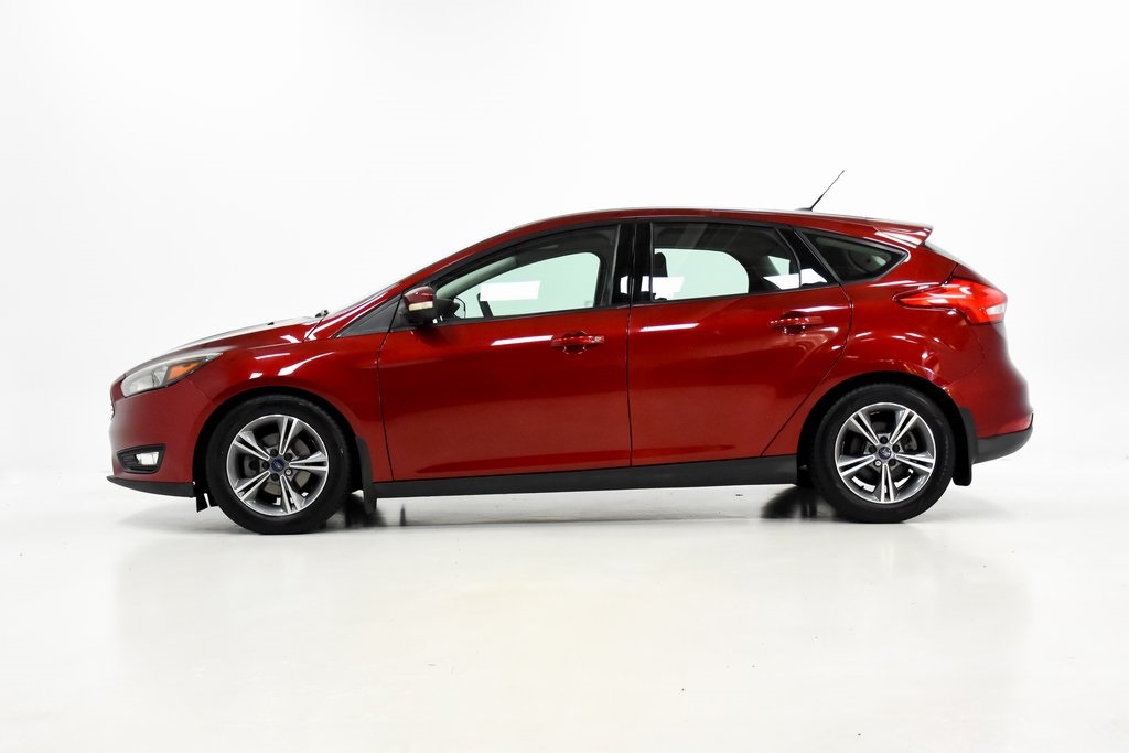 2016 Ford Focus SE 22