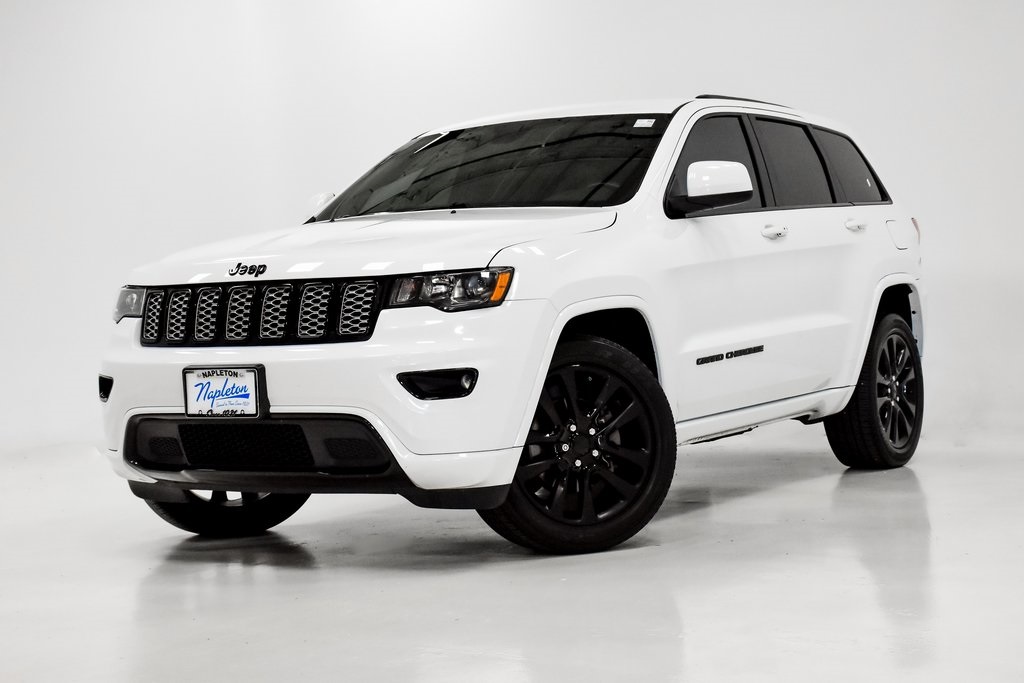 2018 Jeep Grand Cherokee Altitude 1