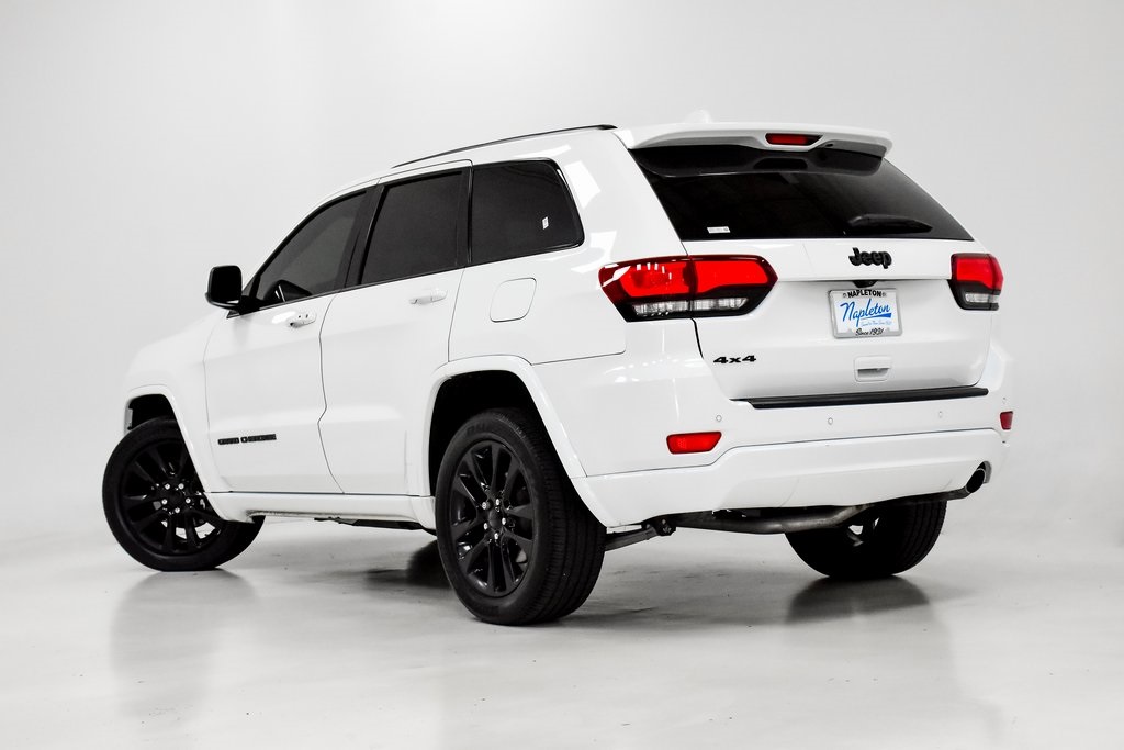 2018 Jeep Grand Cherokee Altitude 26