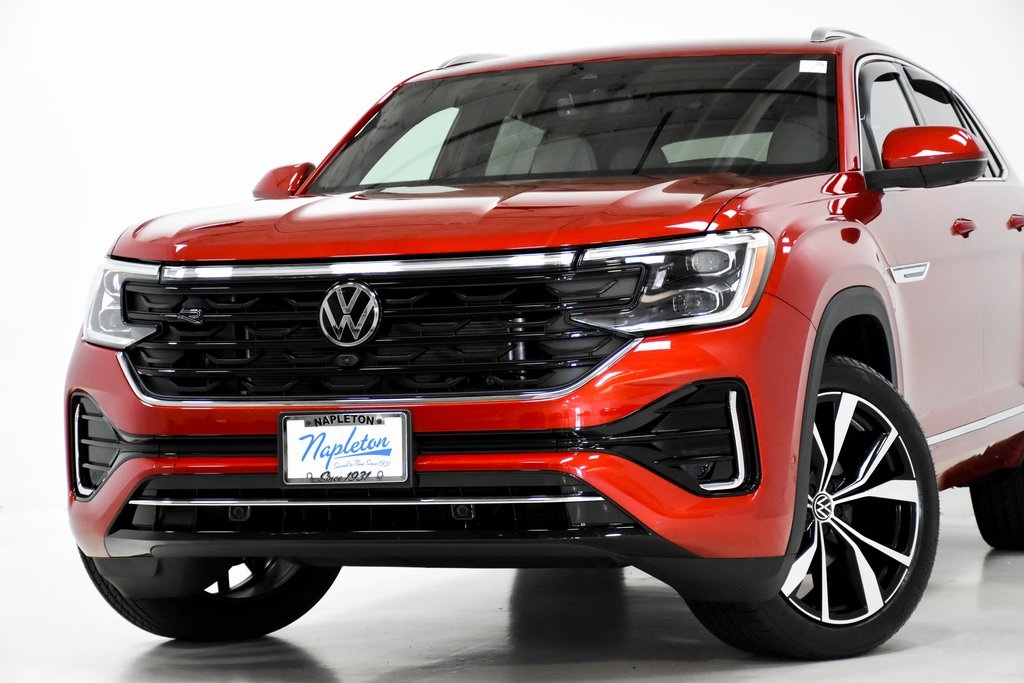 2024 Volkswagen Atlas Cross Sport 2.0T SEL Premium R-Line 2