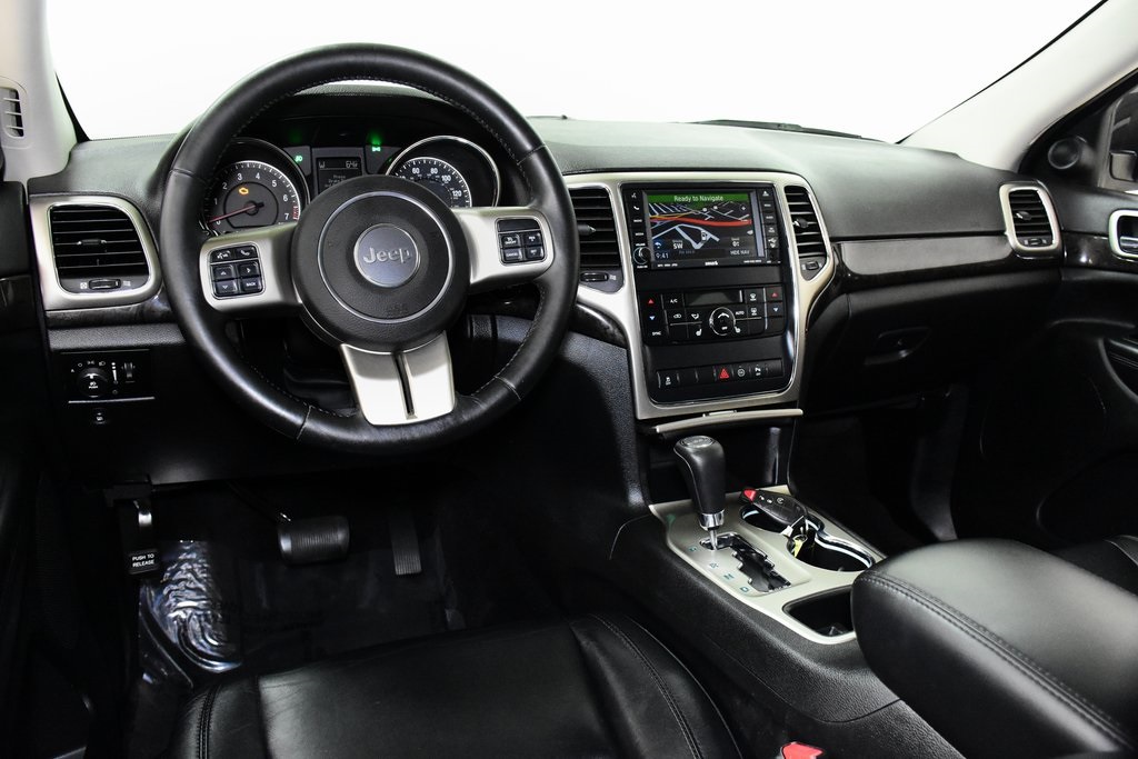 2011 Jeep Grand Cherokee Laredo 6