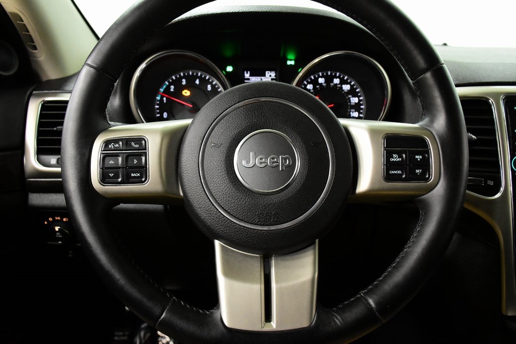 2011 Jeep Grand Cherokee Laredo 10