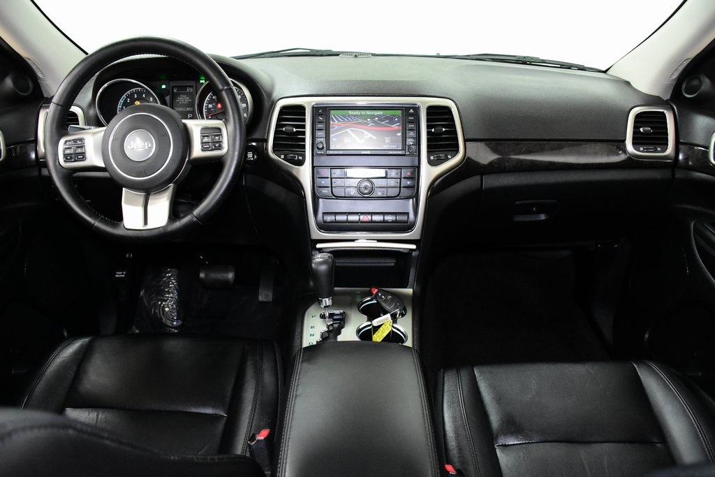 2011 Jeep Grand Cherokee Laredo 22