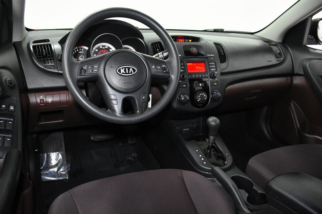 2010 Kia Forte EX 5