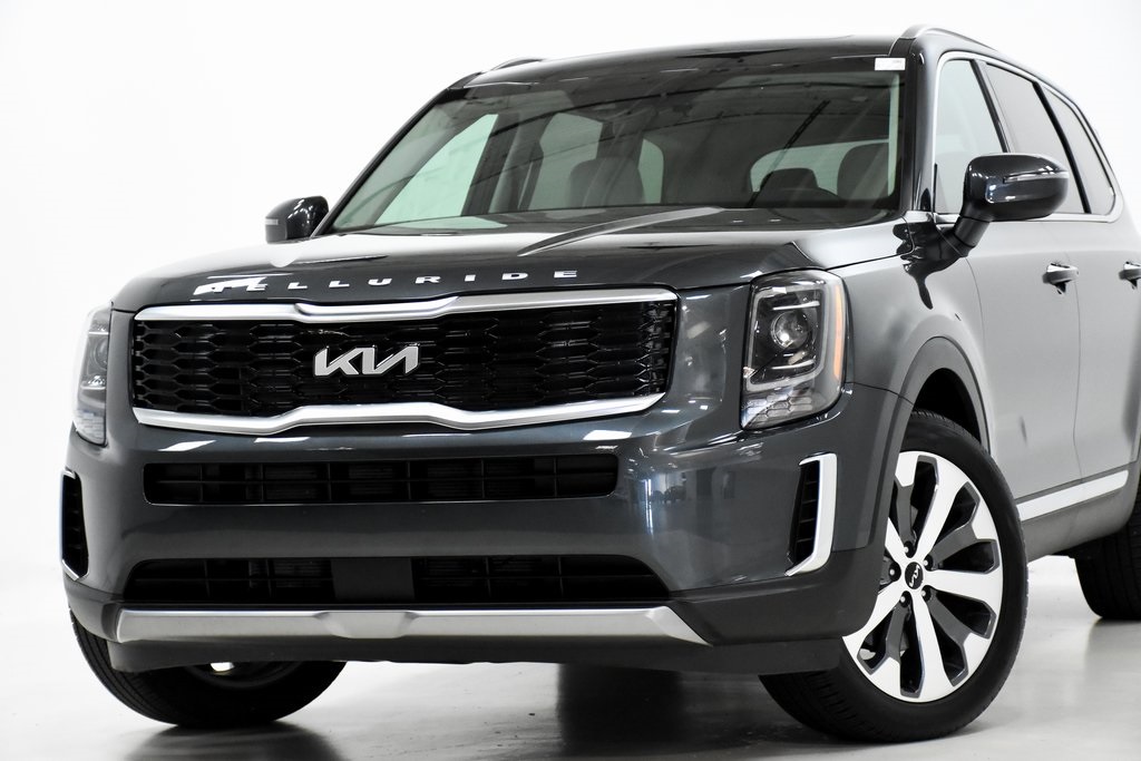 2022 Kia Telluride S 2