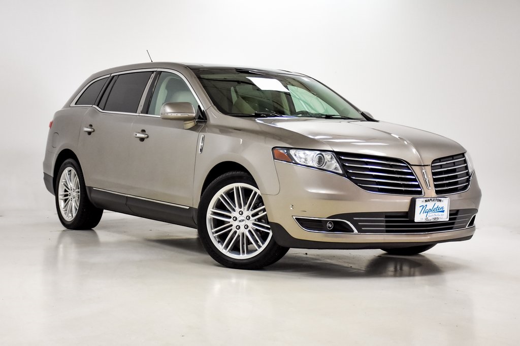 2019 Lincoln MKT Standard 5