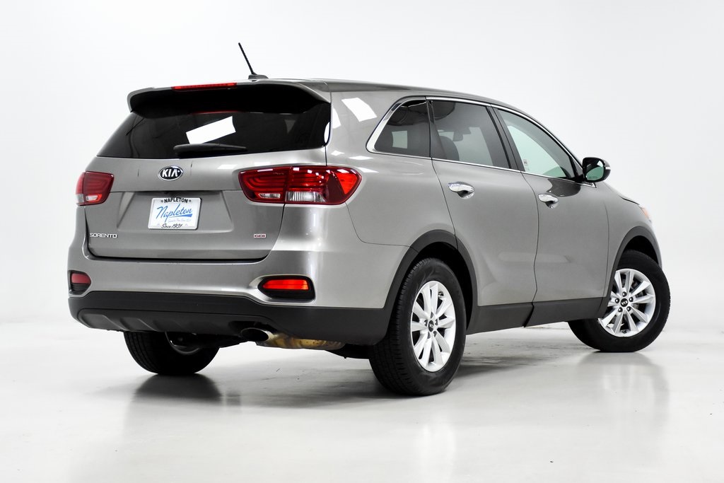 2019 Kia Sorento LX 28