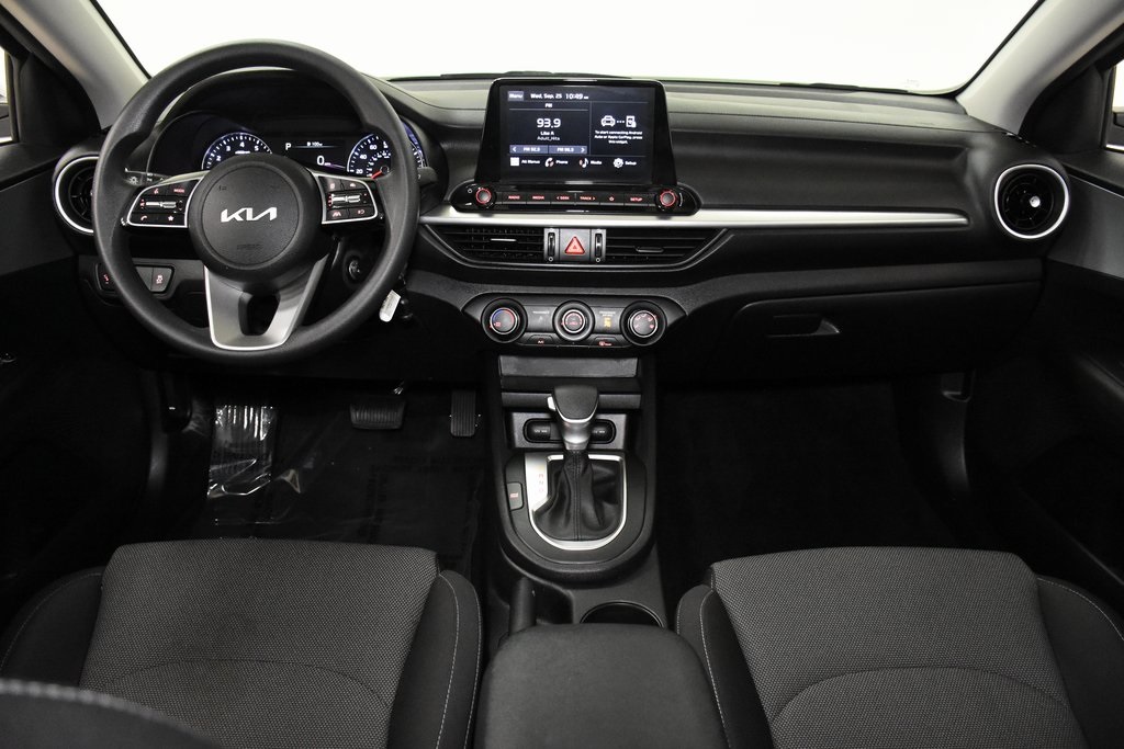 2022 Kia Forte LXS 22