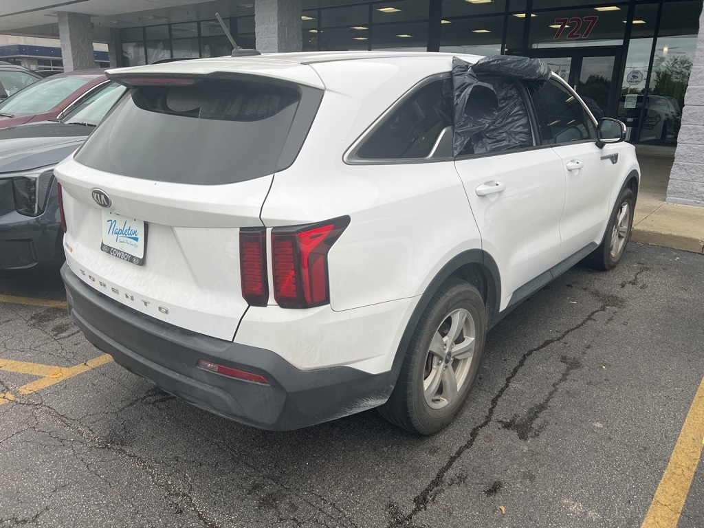 2021 Kia Sorento LX 3