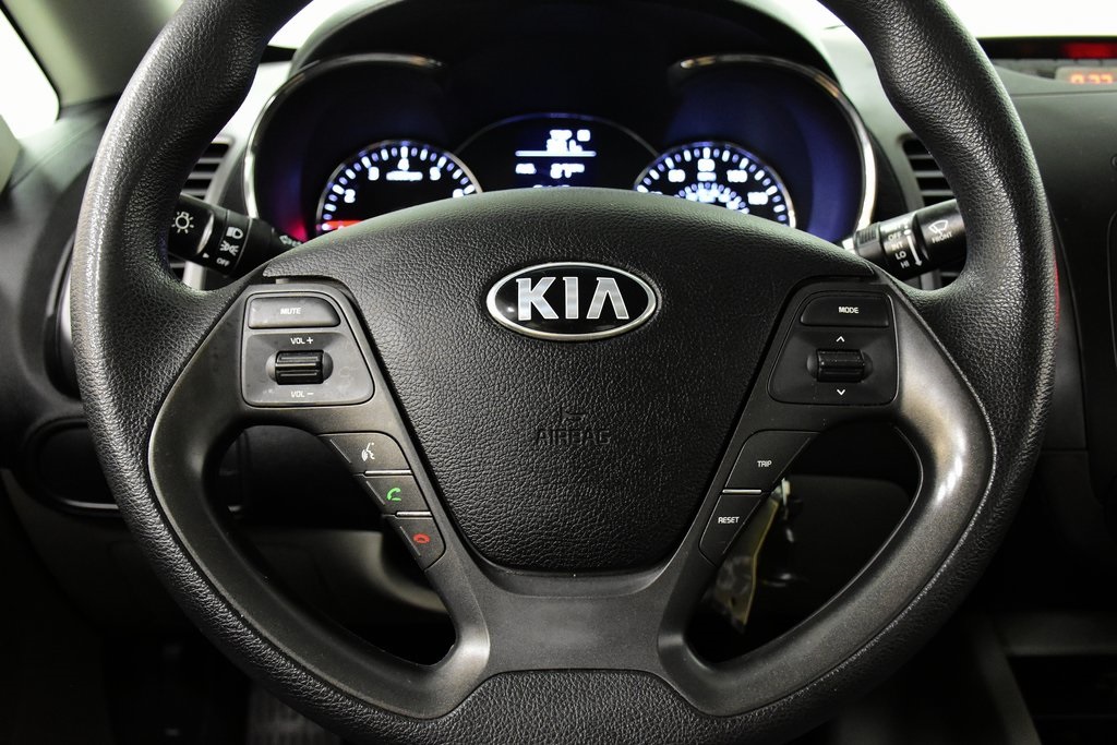 2015 Kia Forte LX 11