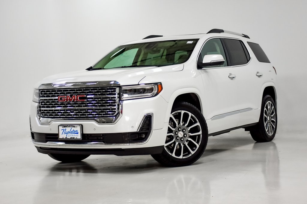 2022 GMC Acadia Denali 1