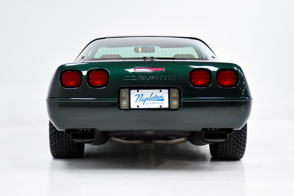 1996 Chevrolet Corvette Base 23