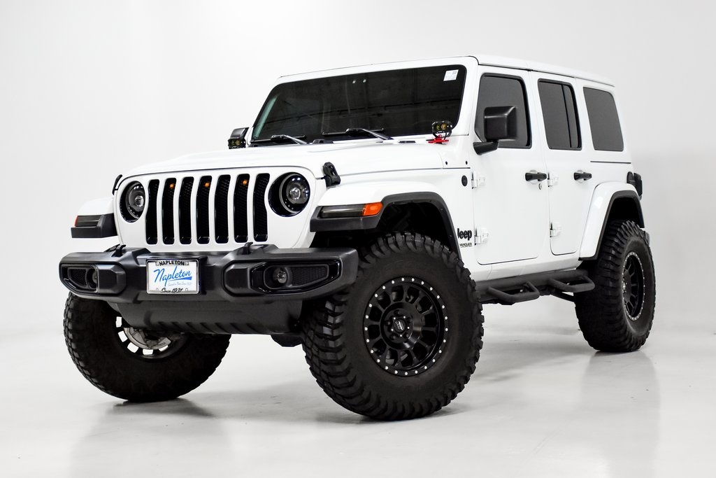 2020 Jeep Wrangler Unlimited Sahara Altitude 1