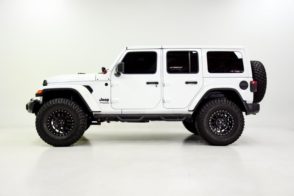 2020 Jeep Wrangler Unlimited Sahara Altitude 27