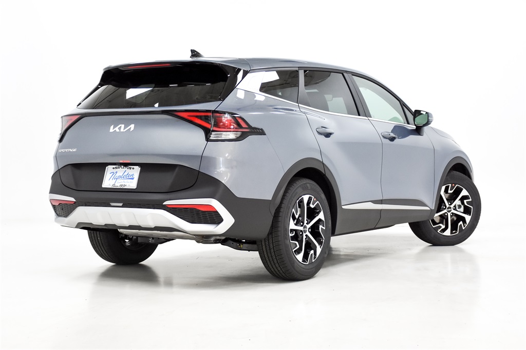 2024 Kia Sportage EX 9