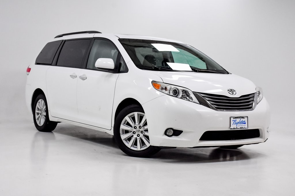 2012 Toyota Sienna XLE 5