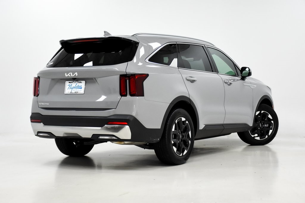 2024 Kia Sorento S 33