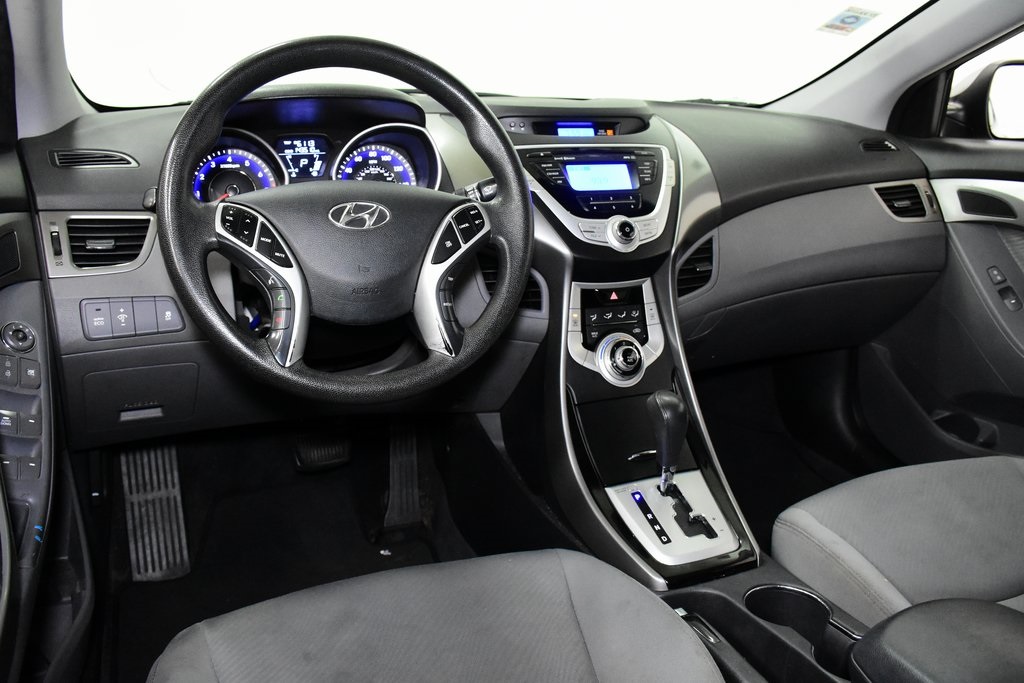 2012 Hyundai Elantra GLS 5