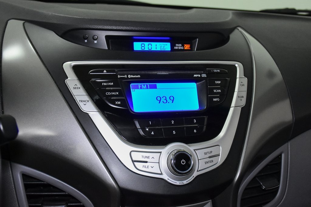 2012 Hyundai Elantra GLS 11