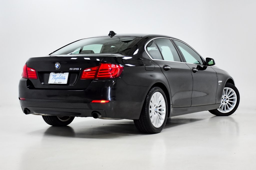 2012 BMW 5 Series 535i xDrive 33