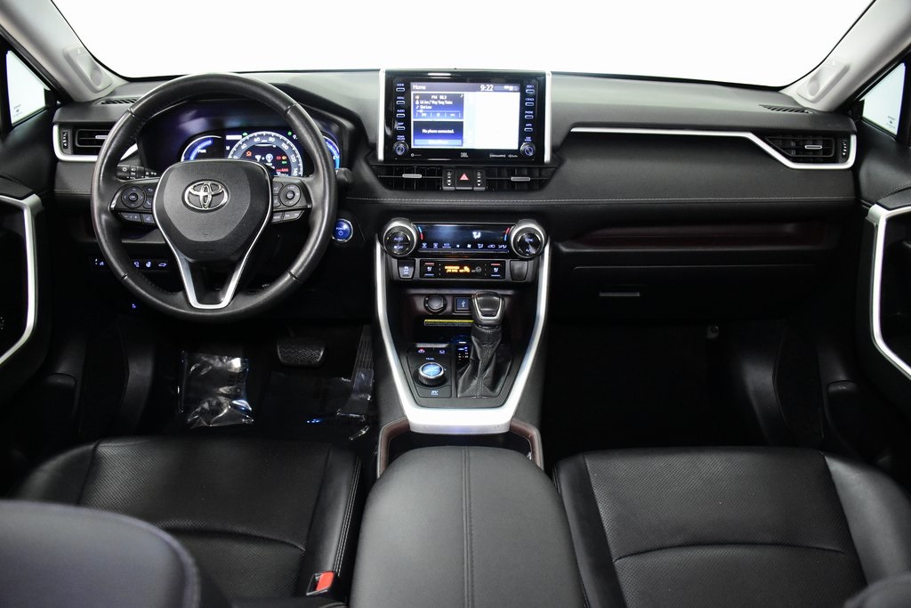 2020 Toyota RAV4 Hybrid Limited 28