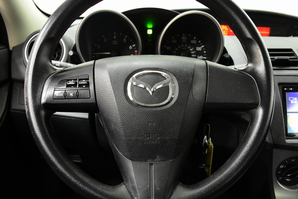 2011 Mazda Mazda3 i Sport 9