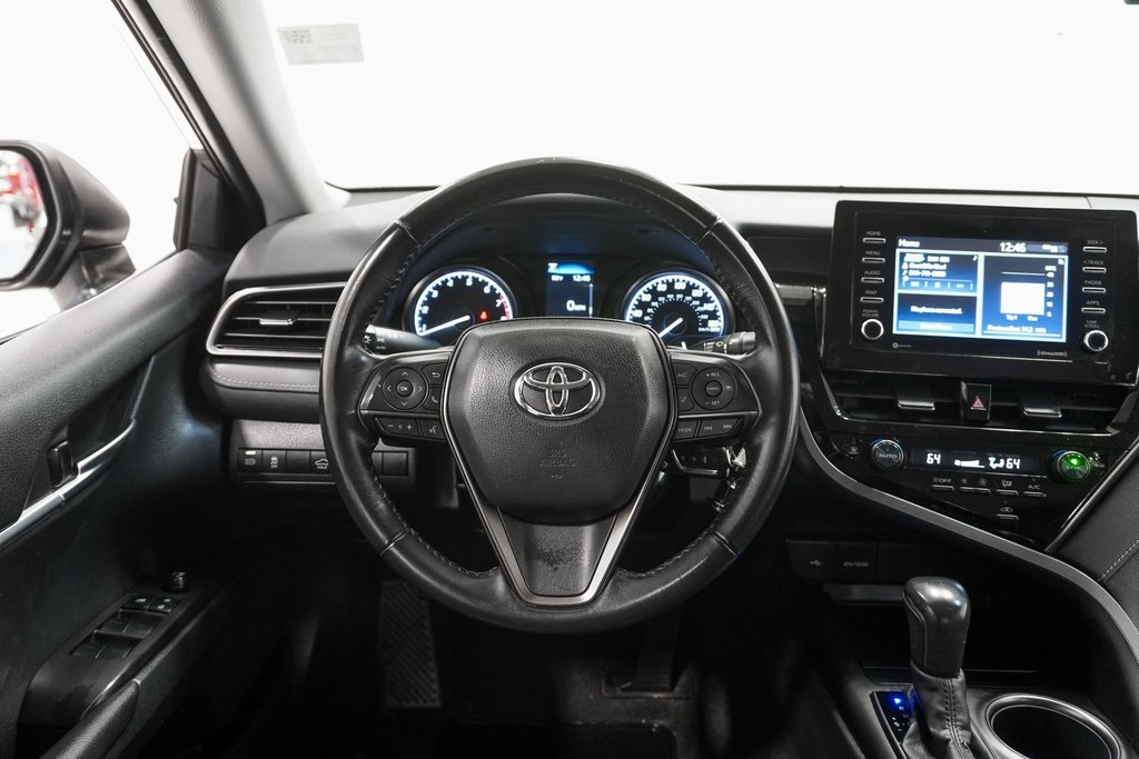 2022 Toyota Camry SE 9