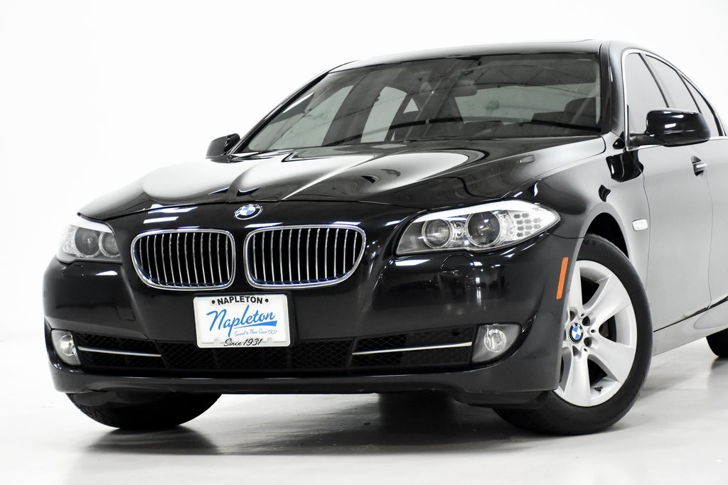 2013 BMW 5 Series 528i xDrive 2