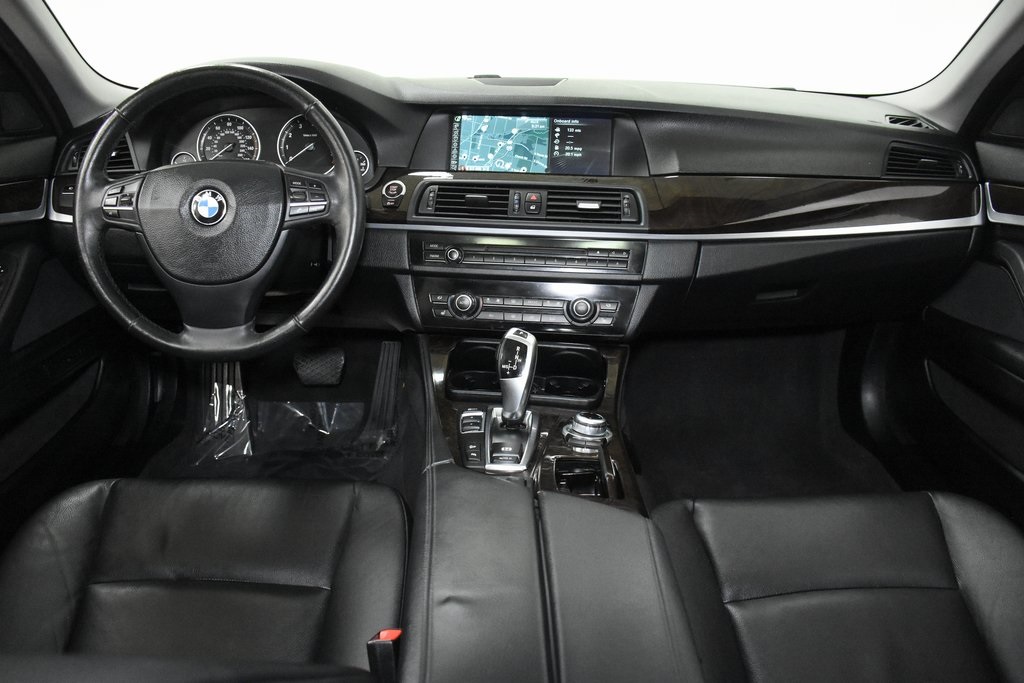 2013 BMW 5 Series 528i xDrive 26